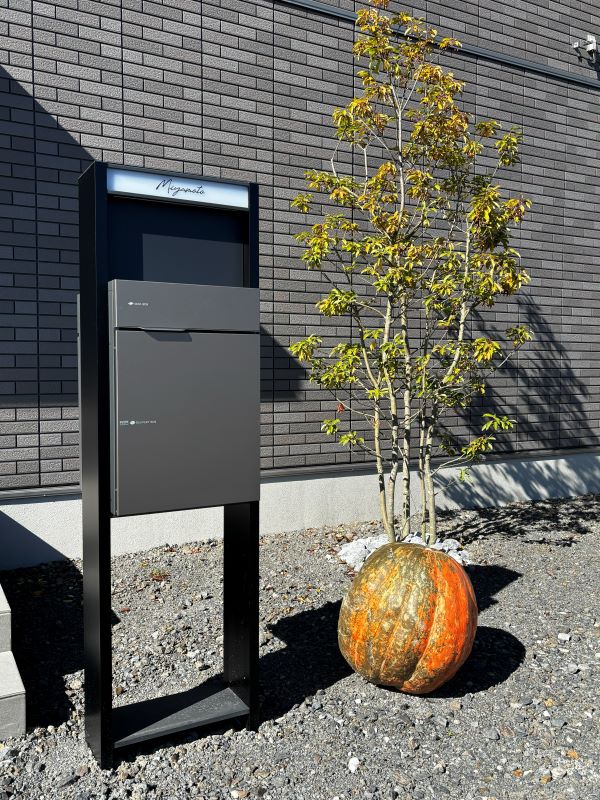 群馬県太田市門柱