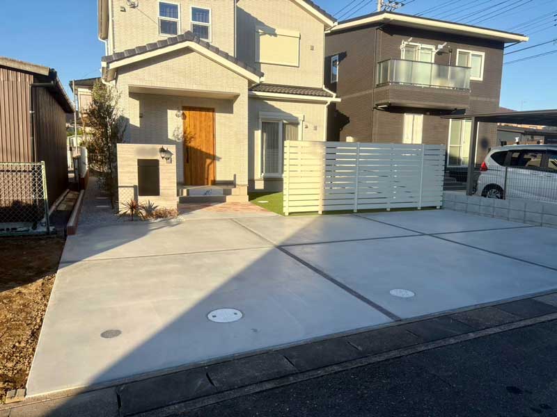 埼玉県羽生市門柱