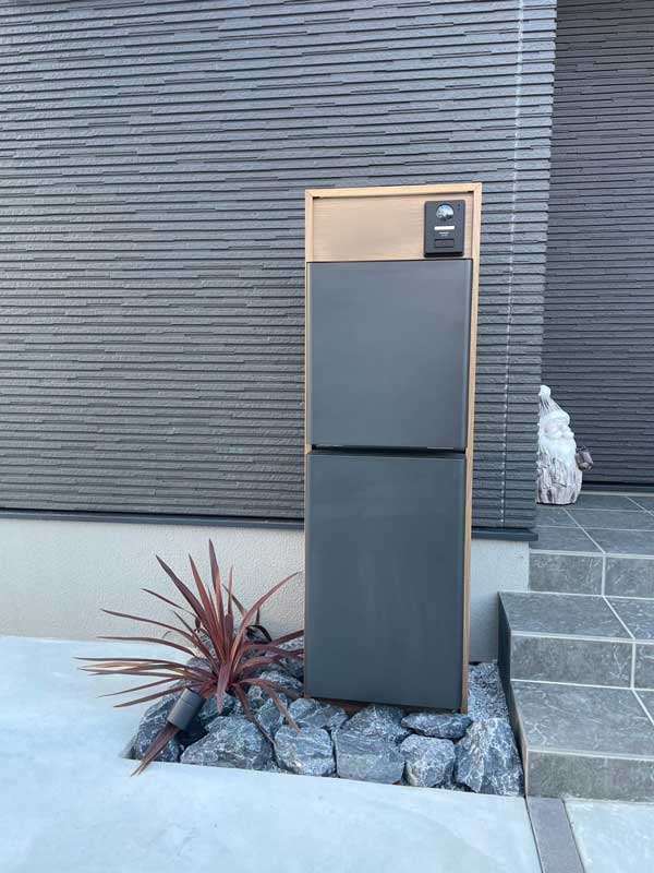 みどり市機能門柱FSと宅配ボックス施工例