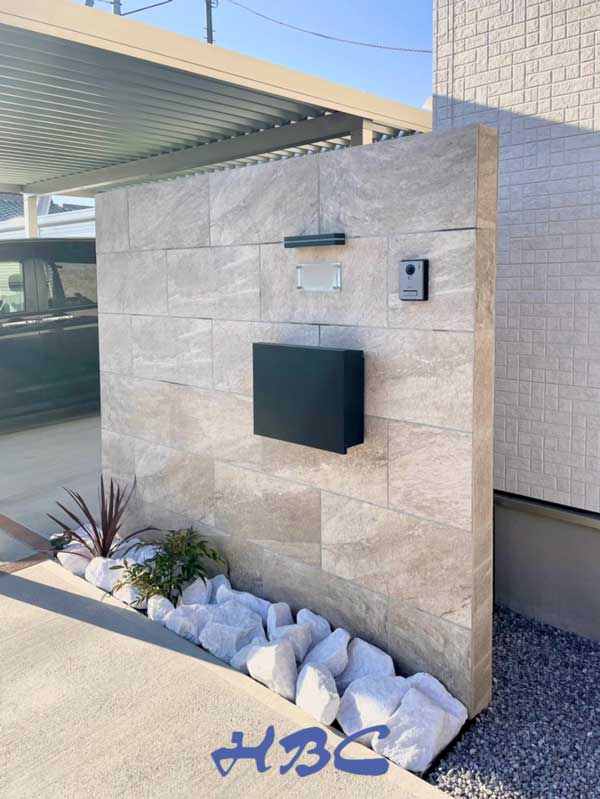 群馬外構門柱タイル貼り施工例