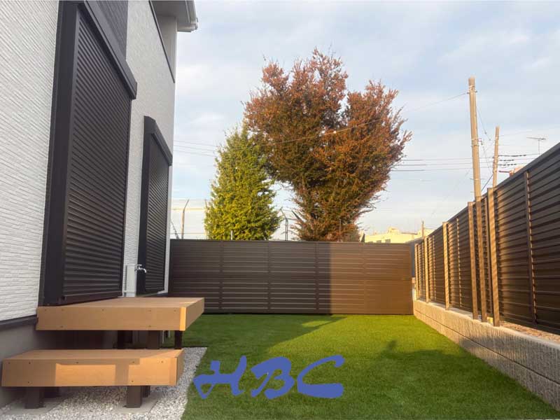 大泉町ウッドデッキフェンス外構工事施工例