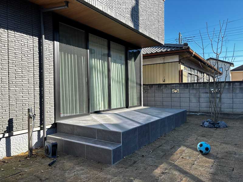 タイルデッキ足利市外構工事施工例