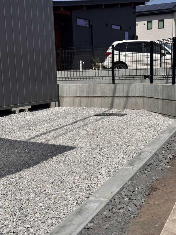 太田市外構フェンスブロック砂利敷き工事
