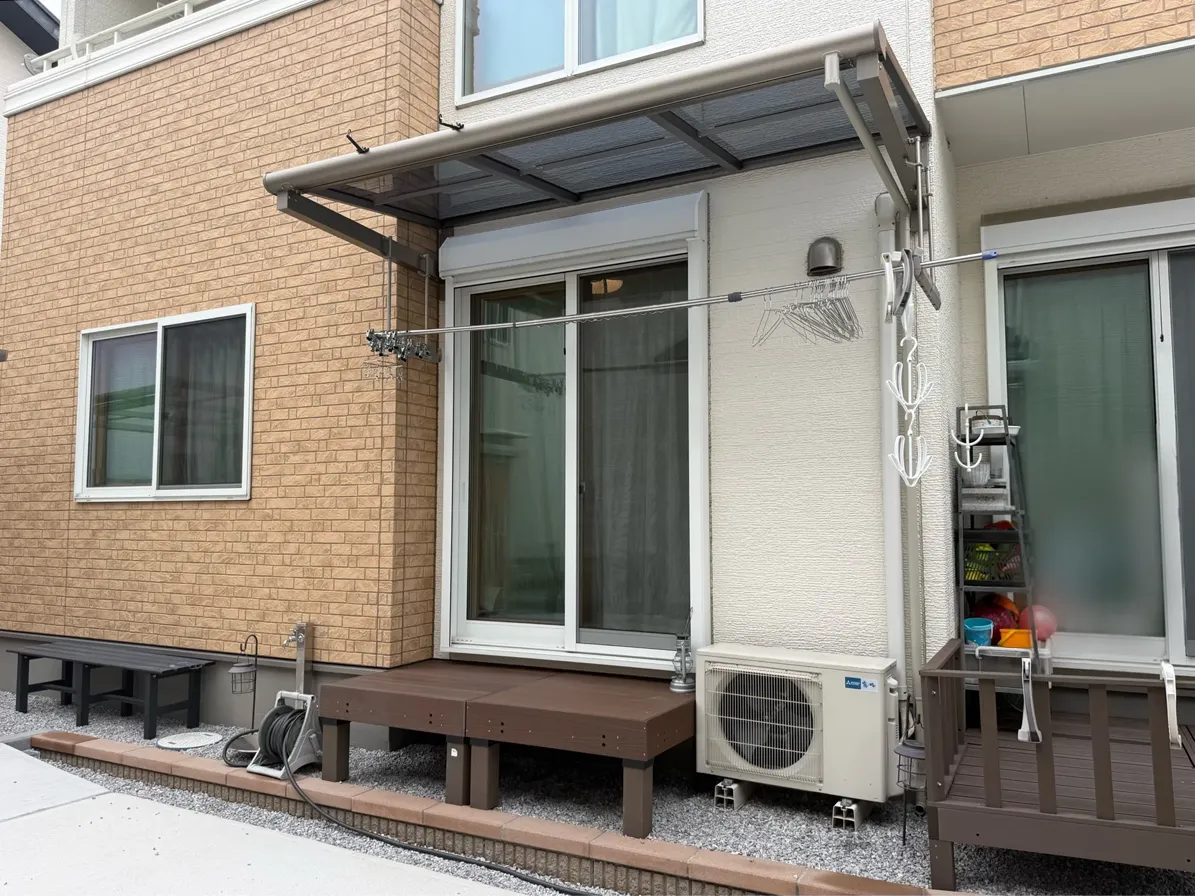太田市外構デッキと三協アルミレボリューA施工例